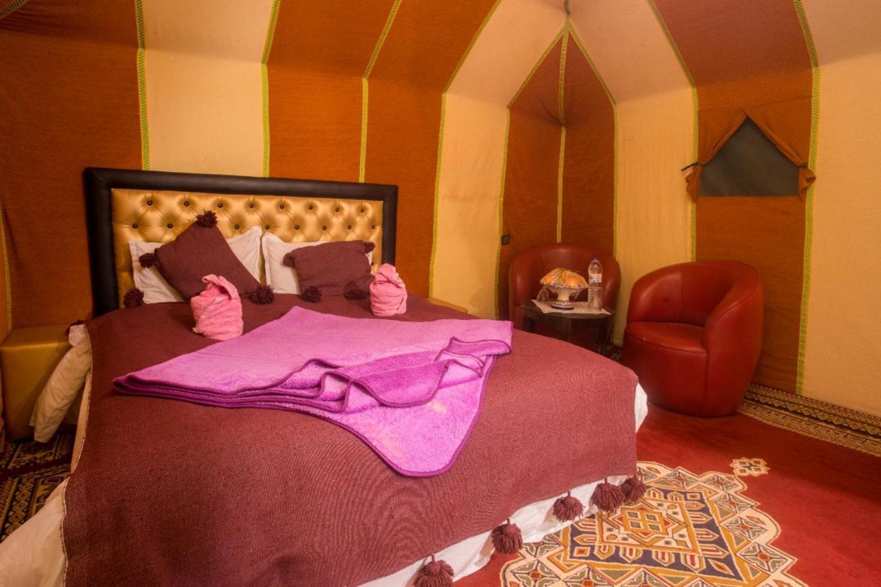 Отель Ammar Luxury Camp Мерзуга Экстерьер фото