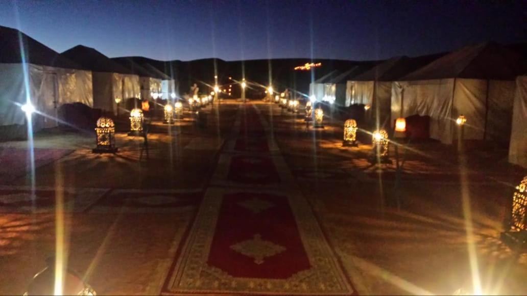 Отель Ammar Luxury Camp Мерзуга Экстерьер фото