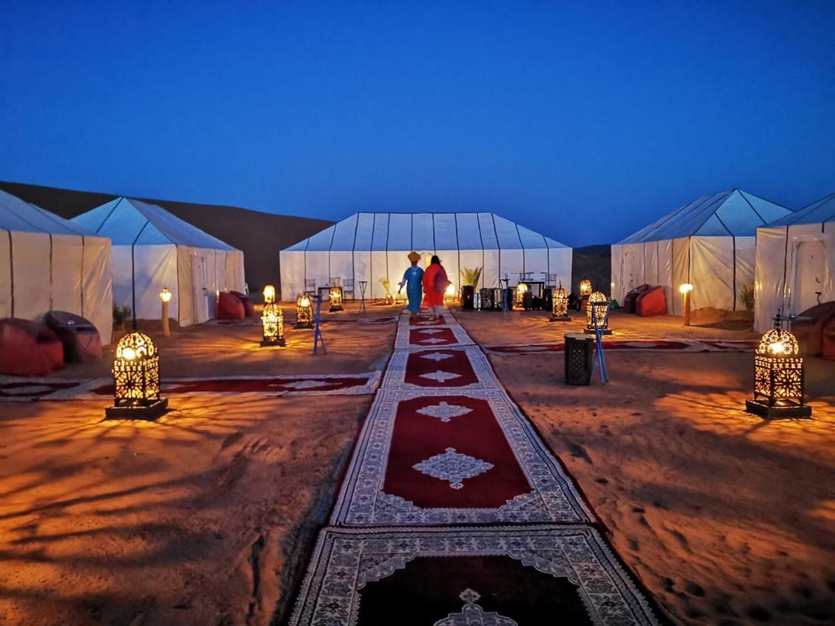 Отель Ammar Luxury Camp Мерзуга Экстерьер фото