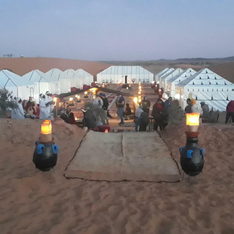 Отель Ammar Luxury Camp Мерзуга Экстерьер фото