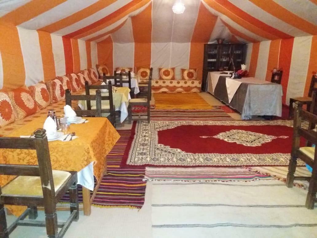 Отель Ammar Luxury Camp Мерзуга Экстерьер фото