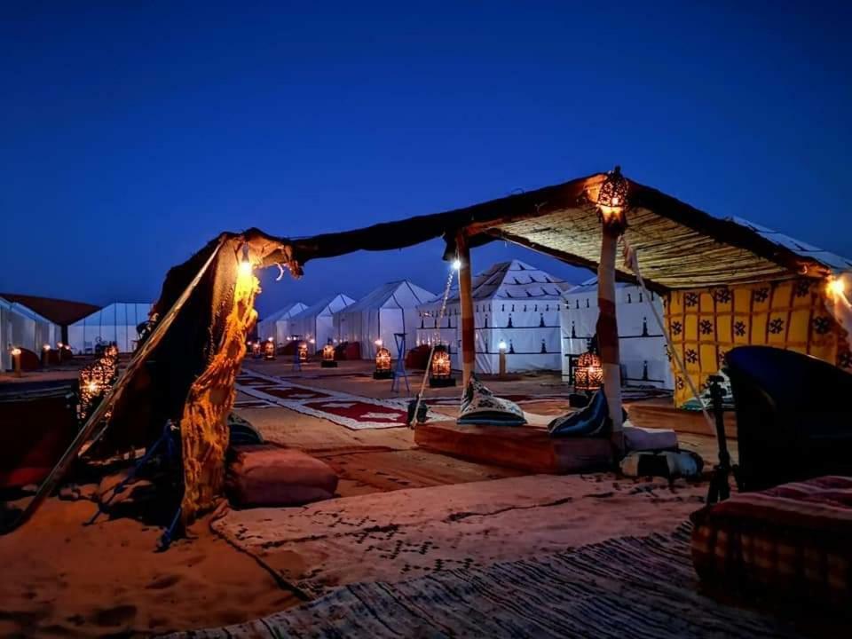 Отель Ammar Luxury Camp Мерзуга Экстерьер фото