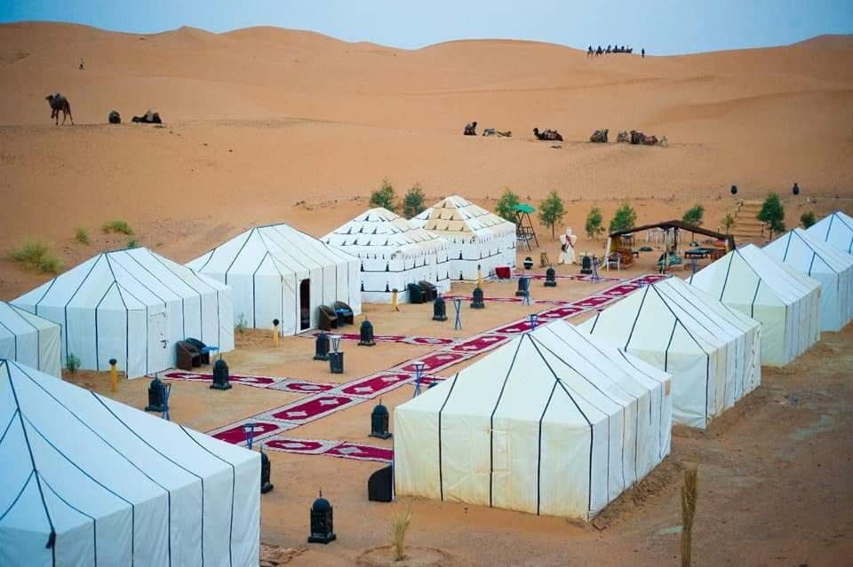 Отель Ammar Luxury Camp Мерзуга Экстерьер фото